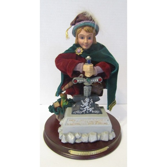 Kurt Adler Young Arthur ASA Collectibles Camelot Series Sculpture Limited Edit - Picture 2 of 10